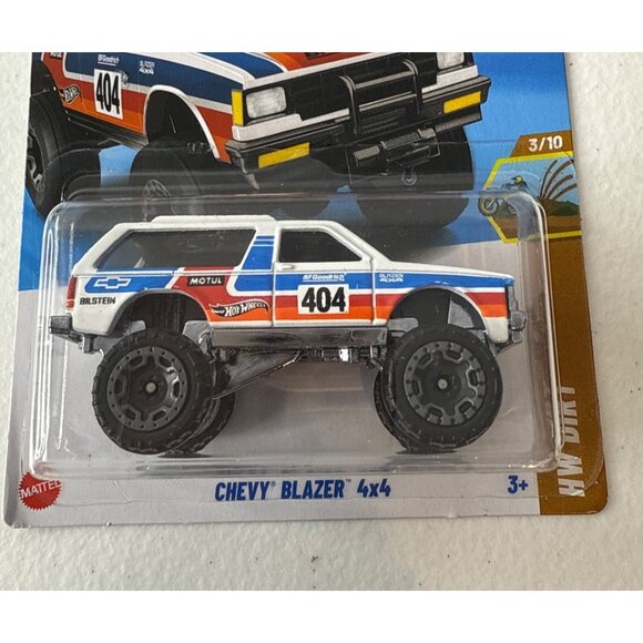 Hot Wheels Chevy Blazer 4x4 HW Dirt 2024 SUV - Picture 3 of 5